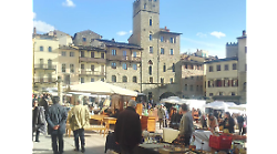 Fiera Antiquaria, così l'alternanza in piazza con il Villaggio Tirolese. La decisione per l'edizione di gennaio