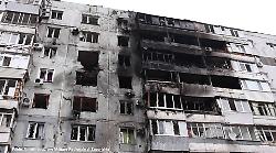 Attacco russo su un edificio residenziale ucraino, 4 feriti