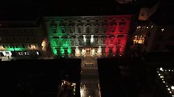 Giorno del Ricordo, la facciata di Palazzo Madama illuminata con il Tricolore