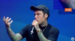 Fedez al Congresso di FI: Nelle periferie mancano centri di aggregazione per i giovani