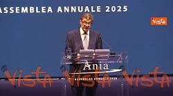 Giorgetti. "Grazie per la fiducia a compagnie assicurative, investono per il 21% in titoli di Stato"