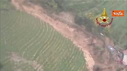 Maltempo Gorizia, frana travolge tre case a Cormons. Le impressionanti immagini dall'alto