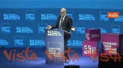 Gualtieri: "Dire no all'immigrazione è stupido oltre che sbagliato, puntare su integrazione"