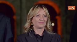 Colosseo illuminato col tricolore per riconoscimento Cucina Italiana come Patrimonio Unesco