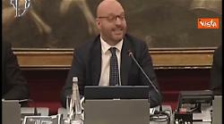 Lorenzo Fontana: Dagli Usa critiche dure per fare in modo che Ue si prenda responsabilit&agrave;