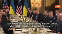 Trump con Zelensky a Mar-a-Lago offre pranzo ai cronisti: Andate fuori a mangiare qualcosa