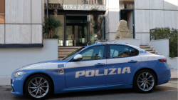 Scontro fra gruppi rivali nel locale della notte poi chiuso: daspo urbano per 6 giovani (4 minori)