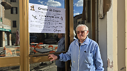 Lo storico barbiere del paese chiude dopo 72 anni di attivit&agrave;. Tra i suoi clienti anche Amintore Fanfani