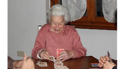 I 100 anni di Gabbriella tra Ballando con le Stelle, giornali, libri e Scala 40