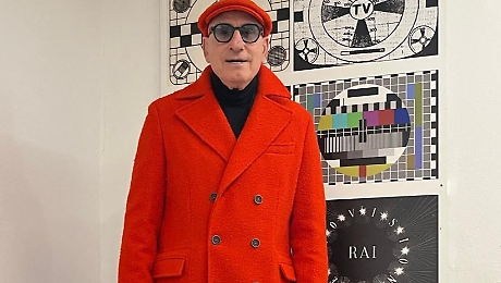 Ciccio Graziani con il cappotto del Casentino
