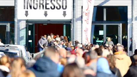 Mercato delle pulci con il pienone. "Vi spiego perch&eacute; &egrave; un successo". Le parole di Silvia Ciarpaglini