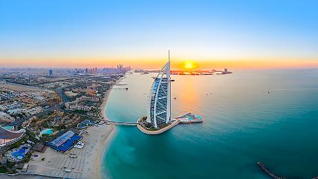 Guerra all'Iran, nove aretini bloccati a Dubai durante la vacanza nella nave da crociera