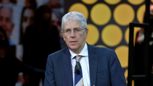 Fuori dal coro, stasera su Rete 4: legittima difesa, presunte truffe Asl e la testimonianza dell&rsquo;infermiera aggredita