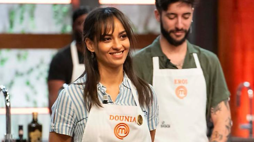 Chi &egrave; Dounia Zirari, la finalista di Masterchef 15: l&rsquo;infanzia in Marocco, la malattia e la rinascita grazie al marito Simone