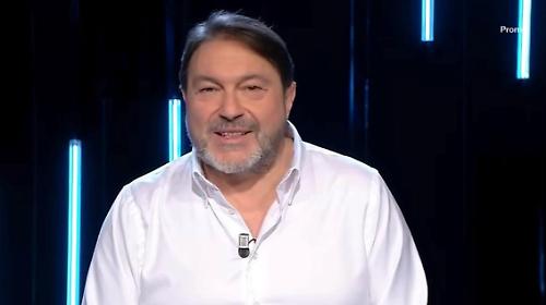 Report stasera in tv su Rai 3, le inchieste: dall'inquinamento nei porti al risiko internazionale