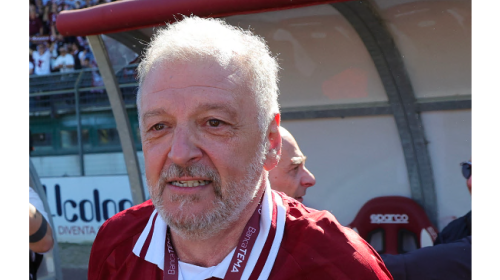 La gioia di Manzo: "Ho mantenuto la promessa". Il diesse Cutolo: "Sono l&rsquo;uomo pi&ugrave; felice del mondo"