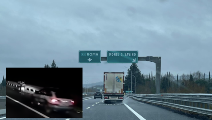 Ladro ferito mentre scappa, indagato il poliziotto per lesioni colpose. "MI &egrave; partito il colpo di pistola"