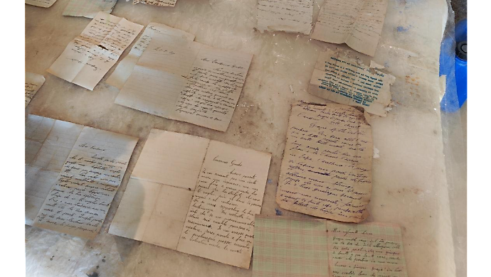 Ritrovate lettere d'amore del 1911 durante i lavori di ristrutturazione di un edificio