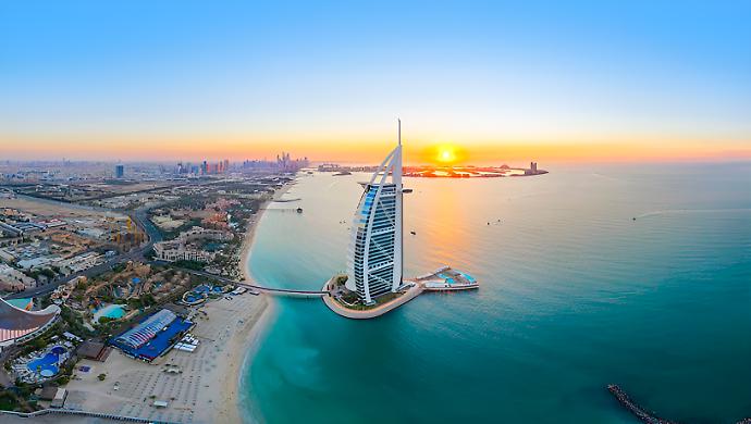 Guerra all'Iran, nove aretini bloccati a Dubai durante la vacanza nella nave da crociera