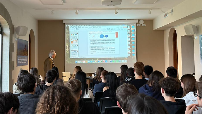 Torna l'inserto Scuola & lavoro: il progetto Being della Provincia, le pagine realizzate dall'istituto Marcelli e dal Magiotti, la conclusione di Fare Impresa