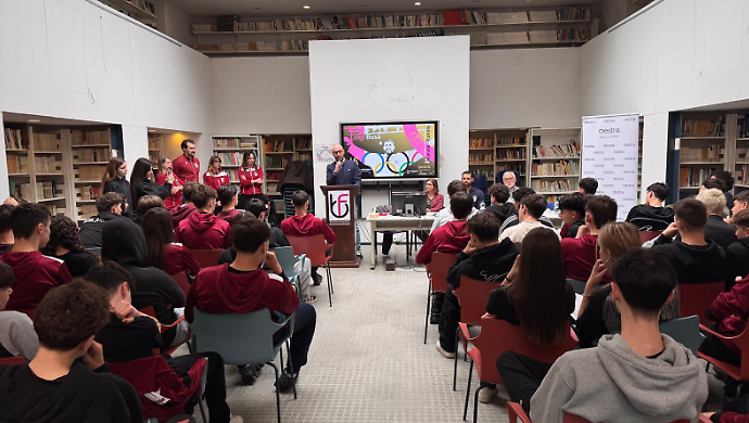 Lo sport contro il bullismo e i giovani studiano le istituzioni: nuovo appuntamento con l'inserto Scuola & lavoro