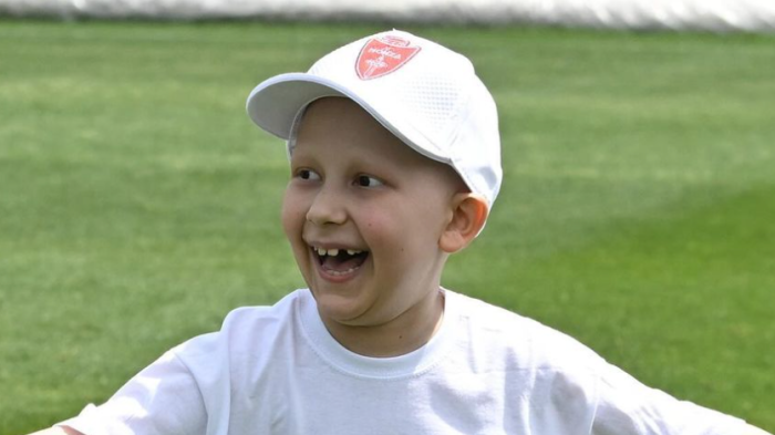 Ronny morto a 8 anni. Non ce l'ha fatta il bimbo tifoso della Juventus che fece commuovere il mondo del calcio. Il post di Caldirola