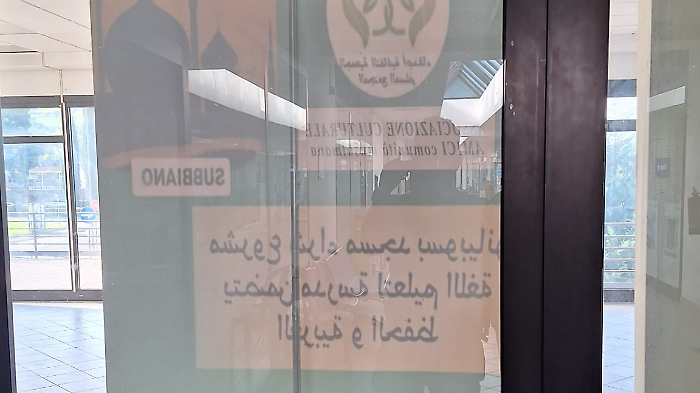 Arezzo, da ferramenta a moschea? Timori a Subbiano.  Il proprietario del locale: "E' associazione culturale musulmana"