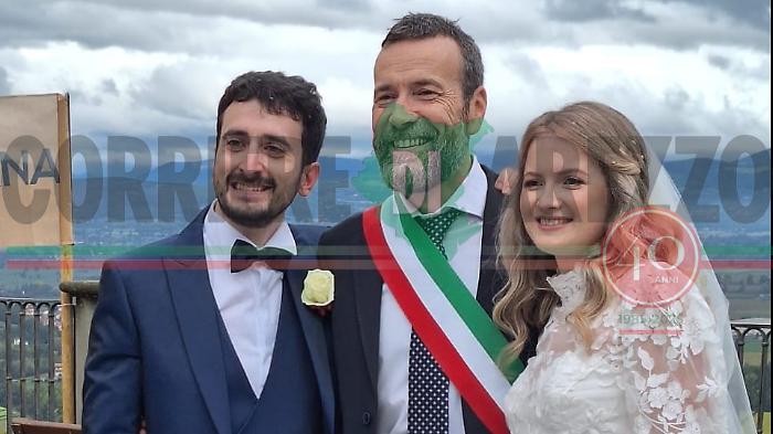 Citerna, il prof celebra le nozze dell'ex alunno