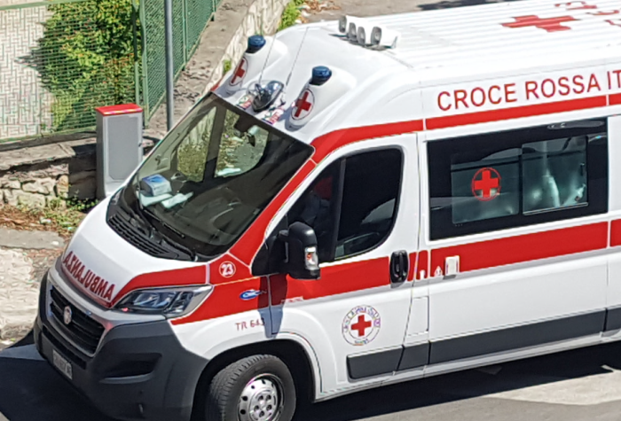 Ambulanza croce rossa