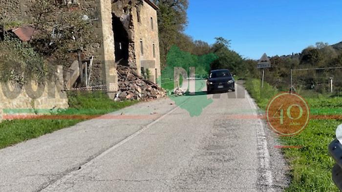 Casa crollata sulla statale 73: comincia la procedura di demolizione