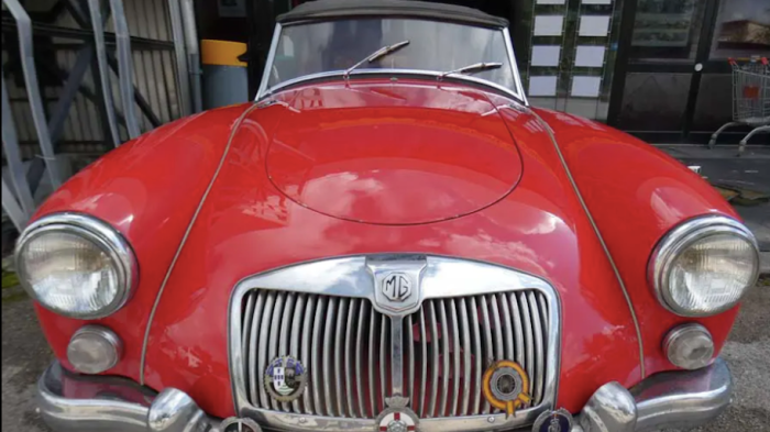 L'auto all'asta