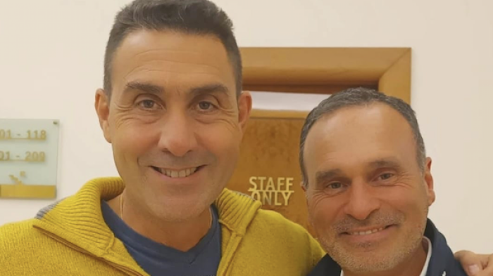 Arriva Vannacci per l'incontro degli auguri e c'è già il tutto esaurito. Il convivio, l'anello, XMas e la linea politica