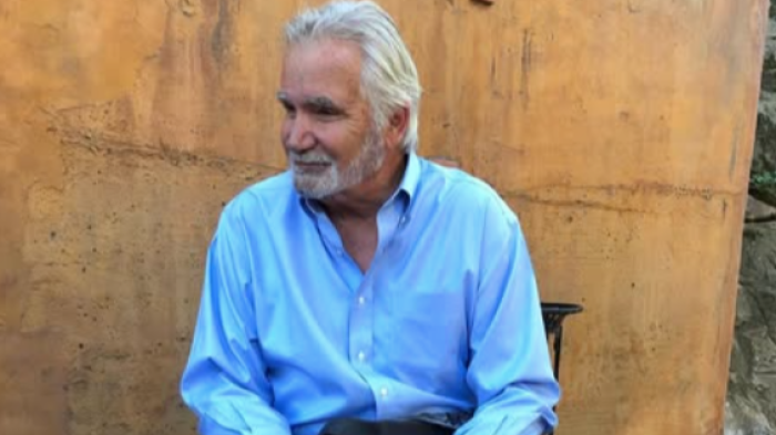 John McCook  ospite a Verissimo, chi &egrave;: la carriera, il successo nei panni di Eric Forrester in Beautiful, le tre mogli