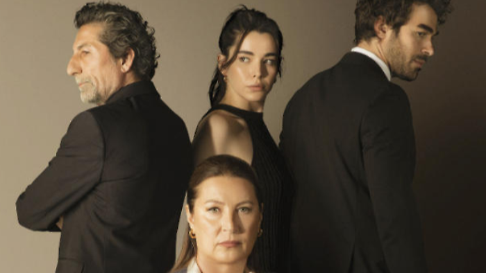 Tradimento stasera in tv domenica 22 dicembre su Canale 5: la trama e le anticipazioni della quarta puntata