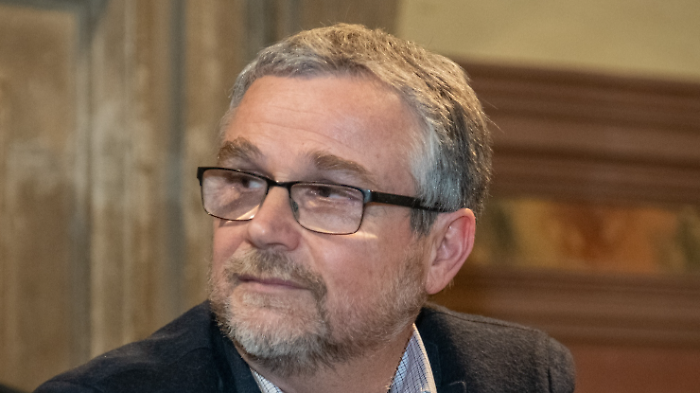 Simone Bezzini