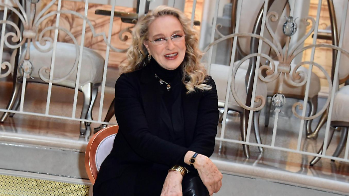 Eleonora Giorgi, chi &egrave; l'attrice ospite a Verissimo: la dipendenza dall'eroina dopo la morte del fidanzato e la lotta contro il tumore