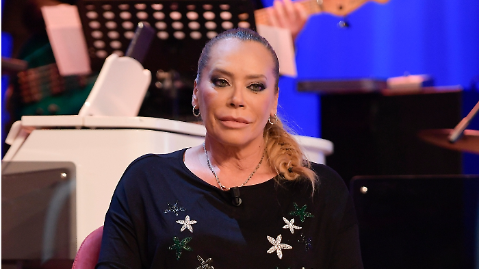 Barbara De Rossi ospite oggi in tv da Monica Setta a&nbsp;Storie di donne al bivio&nbsp;su Rai 2: dal segreto con Mara Venier al nuovo amore con Simone Fratini