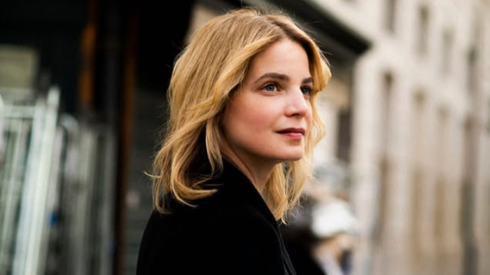 Rike Schmidt torna nei panni di Claudia in Blackout 2, chi &egrave;: la carriera e il successo dell'attrice tedesca