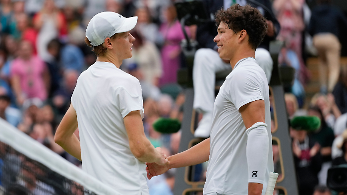 Australian Open, semifinale tra Jannik Sinner e Ben Shelton: orario, dove vederla e tutti i precedenti tra il numero uno al mondo e l'americano
