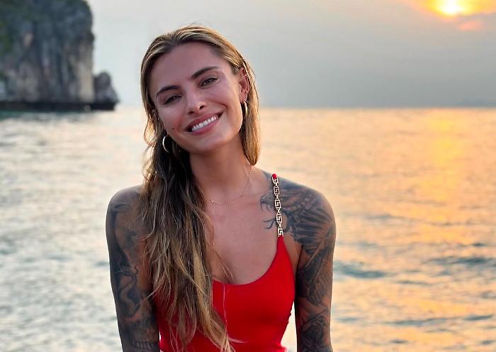 Zverev, chi &egrave; la fidanzata Sophia Tomalla ex di Karius: "Alexander ha un rituale notturno che mi manda su tutte le furie"