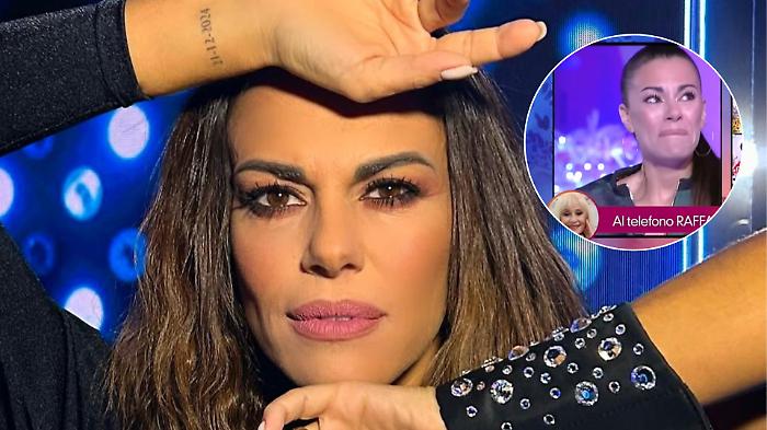 Bianca Guaccero e il tributo a Raffaella Carr&agrave; su Rai 1 a Dalla strada al palco: quando scoppi&ograve; in lacrime in diretta tv per lei