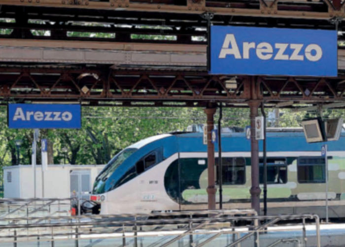 Treno stazione Arezzo