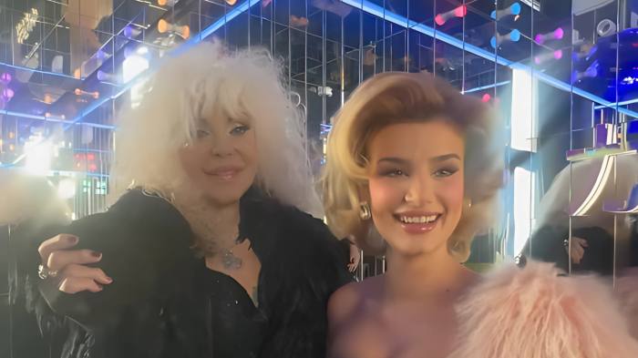 Chi &egrave; Beatrice Quinta la cantante sul paco di Domenica In con Donatella Rettore oggi 2 febbraio in tv: dal successo con X Factor alla nuova canzone