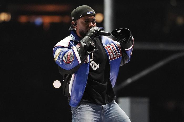 Kendrick Lamar show all'Halftime del Super Bowl: Samuel L. Jackson, Not like us, un brano inedito e Serena Williams a ballare