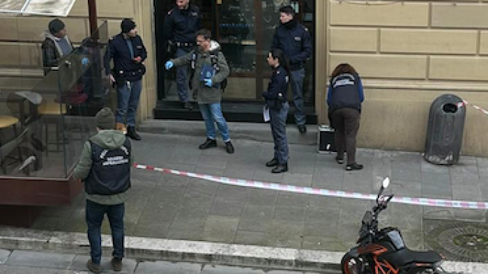 Furibonda lite tra due persone in città e spunta manganello: sul posto 118 e polizia