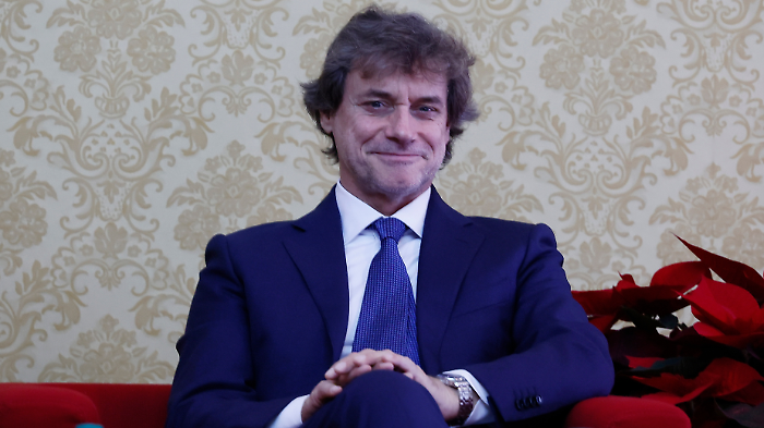 Alberto Angela torna con Ulisse - il piacere della scoperta: la carriera da divulgatore, il rapimento in Niger, la bocciatura in quinta elementare