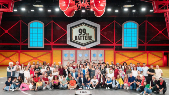 Torna 99 da battere stasera in tv luned&igrave; 24 febbraio su Rai 2: Max Giusti condurr&agrave; il terzo appuntamento tra prove e giochi originali 