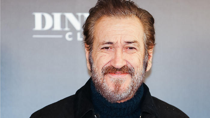 Marco Giallini torna nei panni di Rocco Schiavone, mercoled&igrave; 26 febbraio  su Rai 2: dal successo alla tragica scomparsa della moglie