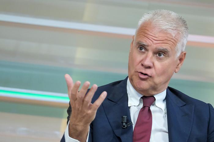 Il ministro Paolo Zangrillo al Corriere: "Ecco come cambia in meglio la pubblica amministrazione"