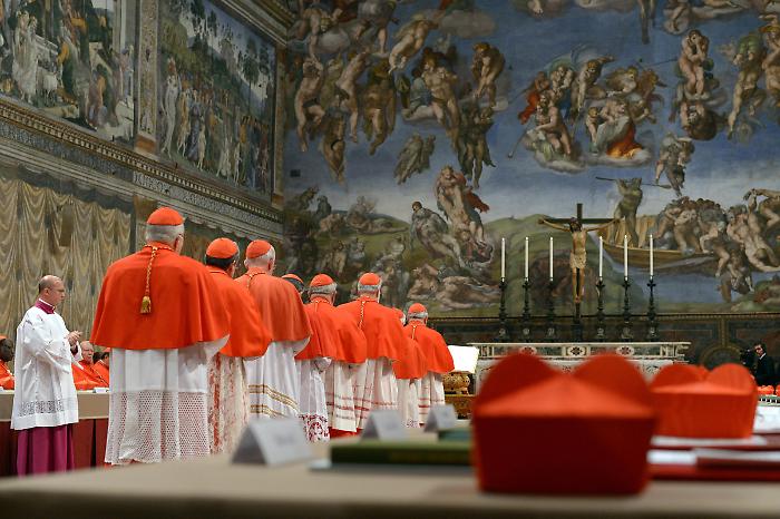Inizia il conclave
